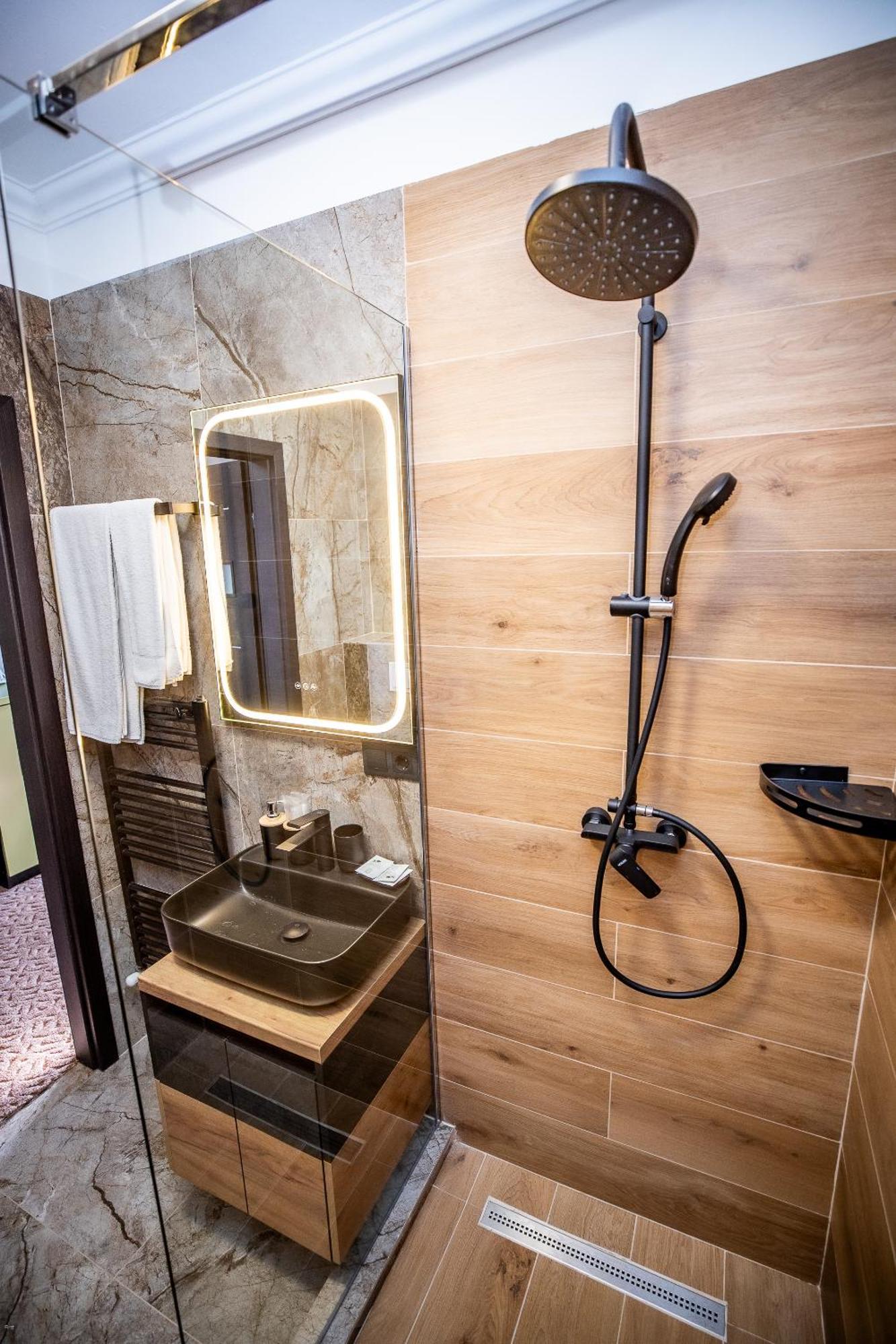Nelana Hostel Cluj-Napoca Luaran gambar