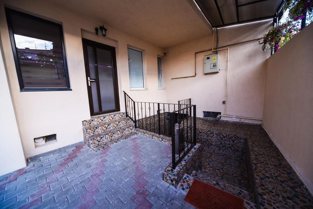 Nelana Hostel Cluj-Napoca Luaran gambar
