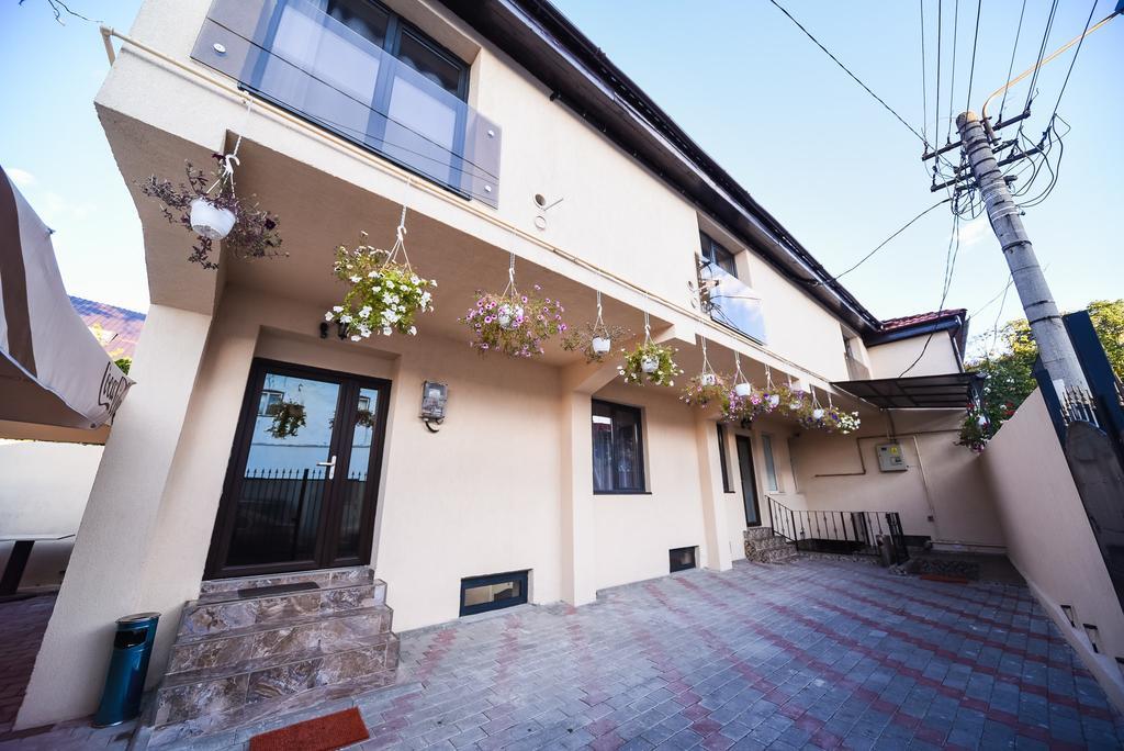 Nelana Hostel Cluj-Napoca Luaran gambar