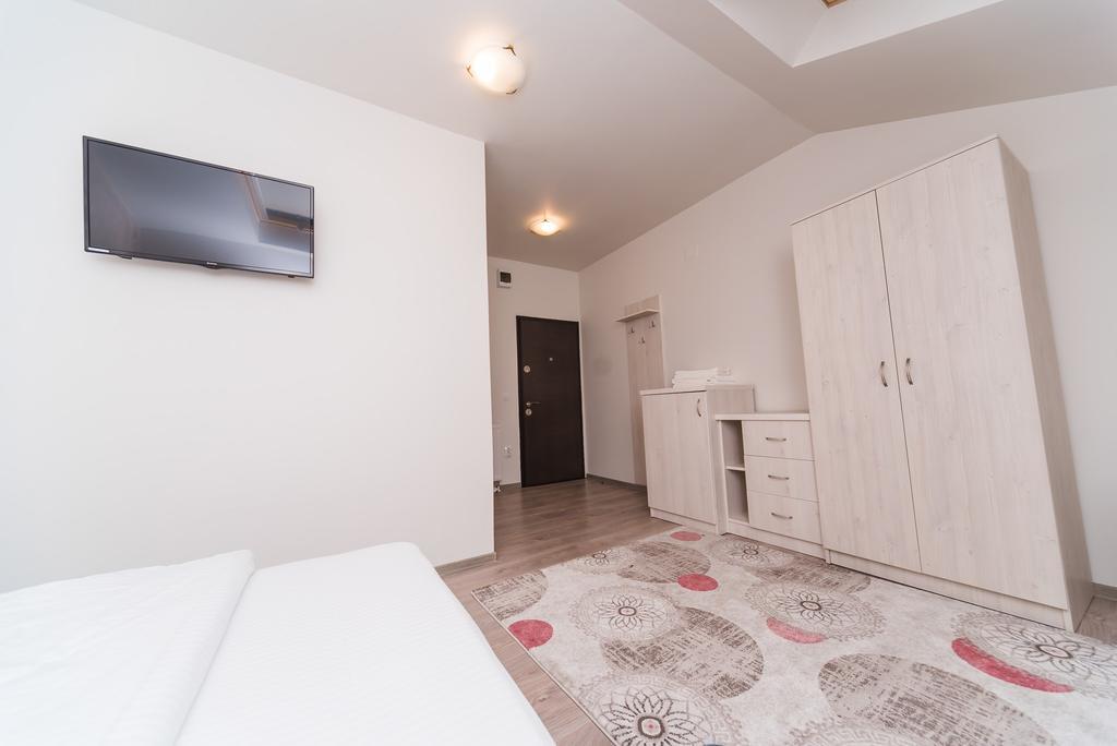 Nelana Hostel Cluj-Napoca Luaran gambar