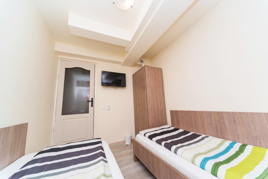 Nelana Hostel Cluj-Napoca Luaran gambar